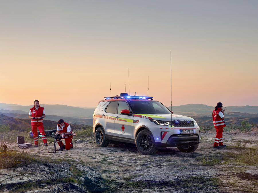  Land Rover Discovery Red Cross Emergency Response Vehicle (L462) 2018 года  (фото 1 из 21)